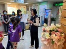 小朋友看的很認真