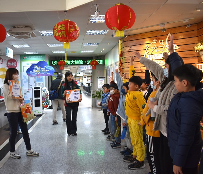 小朋友踴躍搶答